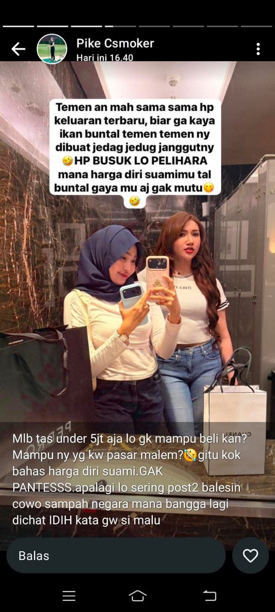 HELLORENATAAA's tweet photo. 1. Tas dia KW 
2. Typing nya jelek
3. Bahasa inggrisnya, ampun deh fix akademisnya yaaa gitu lah. 
4. dagunya kepanjangan, terlalu kecil, jadi gak simetris.
5. Mang anjeng si pikeu ini 

dasar ani ani OKB segitunya ngerendahin orang https://t.co/hGx9MNabBC