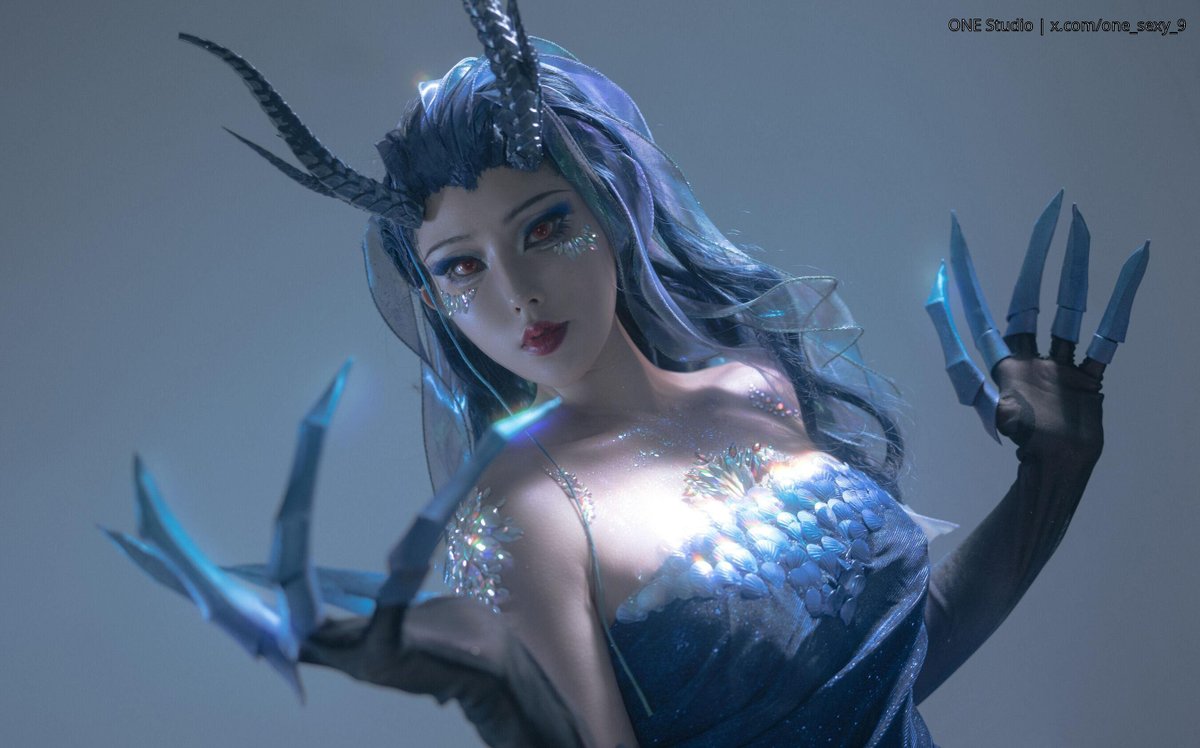 ONE_sexy_9's tweet photo. Channel your inner mythical creature and slay like a queen of the sea—mermaid meets dark fantasy.  
#FantasyMakeup #CosplayCostume #MythicalVibes #OneStudio https://t.co/YWWrDjOFbq
