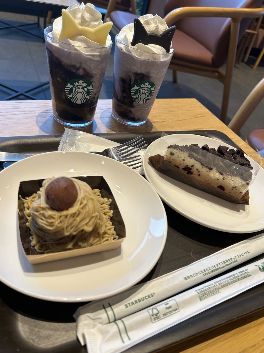 Kaidayo0208's tweet photo. スタバでチルタイム( ͜☕️･ω･) ͜🍰
ブラックベリーヨーグルトフラペチーノもモンブランも美味すぎる👏 https://t.co/Yj1UYxVxQv