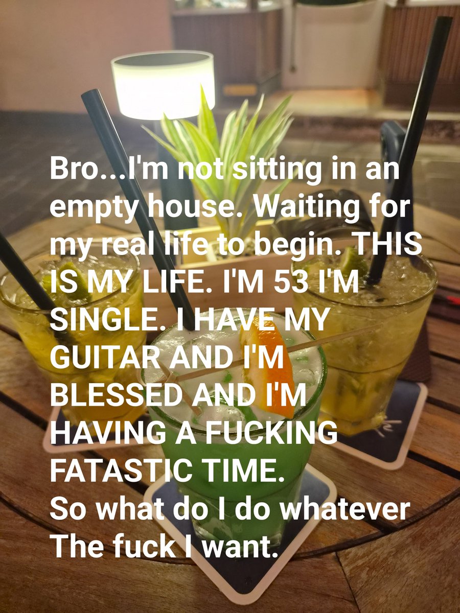 borneosscorpion's tweet photo. Good morning...goedemorgen...
WHAT DO YOU DO WHEN YOU'RE SINGLE? Here is my answers to you👇 Ja...dat is een vraag wat ik altijd hoor waneer ik mensen ontmoet op de bruiloften of verjaardagsfeestjes.
#mylife #iamblessed #happiness Have a great day and spread love❤️ https://t.co/BwT8KkfRO4