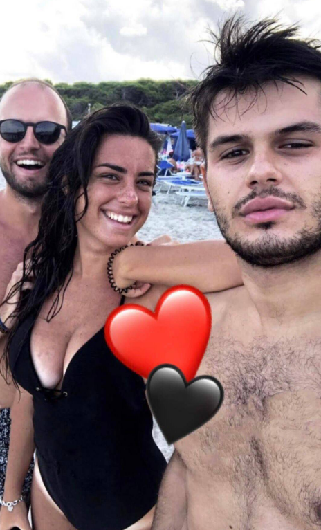 ThreesomesApp's tweet photo. Looking for:
👫 A third
❤️ A couple
👥 Like-minded people
🌈 Something outside traditional dating
Start looking where people are already exploring the same things on 3FUN 👇
😍 https://t.co/L2YJmAkkbF
#Threesome #OpenMindedDating https://t.co/KvHmKqQIPw