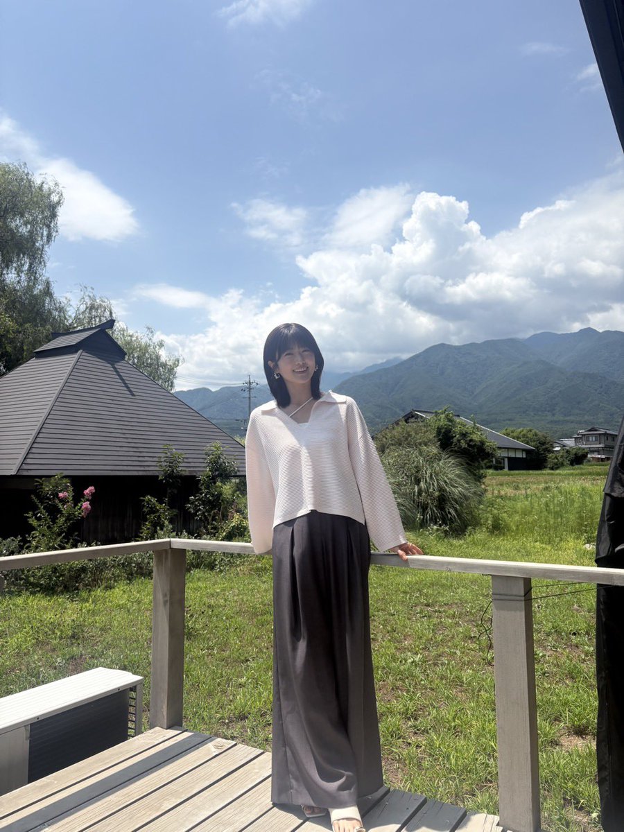 hina_and_staff's tweet photo. 今夜7時30分より
テレビ東京「 #所さんのそこんトコロ 」
に #樋口日奈 が出演します🌿
長野県でのロケで、とあるものの修理依頼を。
ぜひご覧ください(^-^)
(staff) https://t.co/tPUJKUAE4T