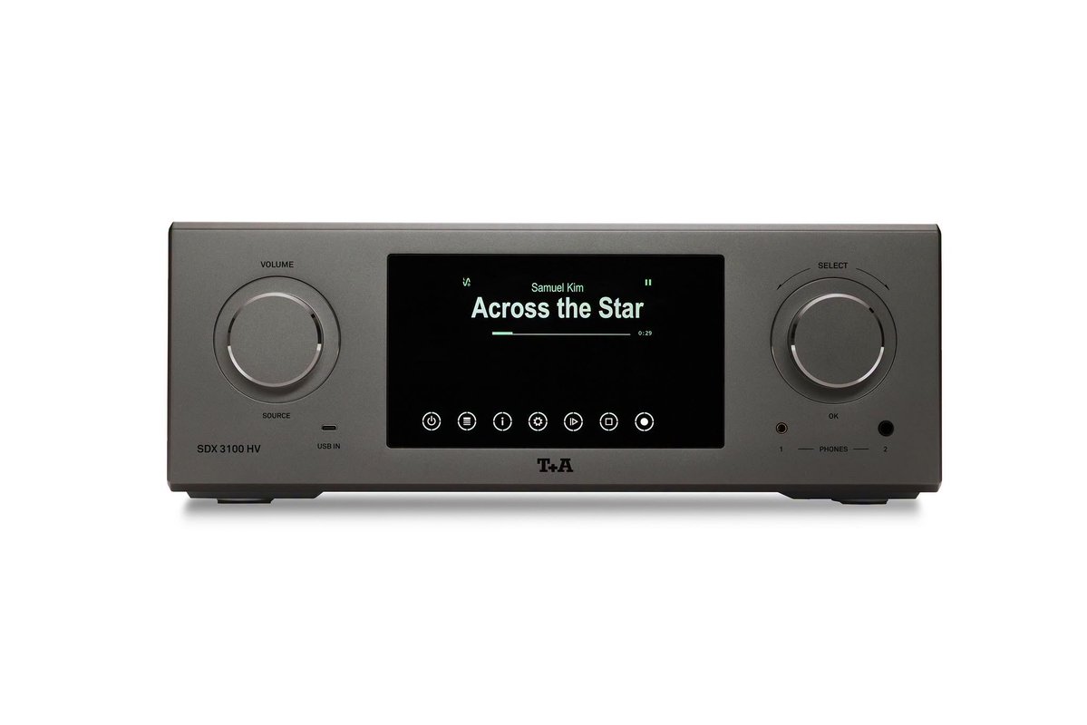 AudioVideoWars's tweet photo. T+A pokaże dwie nowości z referencyjnej serii HV: wzmacniacz A 3100 HV (500 W w klasie AB lub ponad 75 W w czystej klasie A) oraz DAC, streamer i przedwzmacniacz SDX 3100 HV z DSD 1024. 🇩🇪

📍 PGE Narodowy, Skybox 226. 23-25.10
🎫 https://t.co/PWsDDSJnHM
#AudioVideoShow https://t.co/ObRiFxoZqB