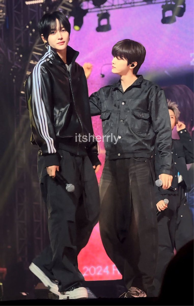seswsa01's tweet photo. 원빈 일카 진짜 미쳤어,,, ෆ https://t.co/kjM9KWlQio