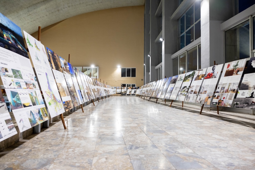 eubih's tweet photo. "I am coming home" exhibition supported by 🇪🇺-funded project w #UNESCO, shows how mobilising diaspora architectural community can foster knowledge exchange &amp; cultural co-op.

@eubih Deputy Head Babajide highlighted EU’s continuous support in areas of culture &amp; creativity in 🇧🇦. https://t.co/UV3kQv6I6z