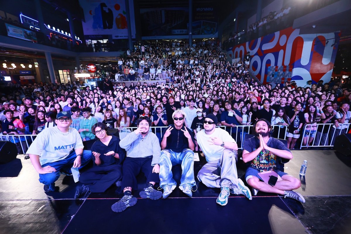 chokweekly's tweet photo. สาดไปสมาชิก! ‘#BOWKYLION-#ฮายอาภาพร’ นำทีมศิลปินตัวจี๊ดขนเพลงเด็ด  ปลุกความมันส์รังสิตสะเทือนใน #AssetWisepresents “#KAVEFEST2026”

#KAVEFEST2026 #AssetWise #BOWKYLION #ฮายอาภาพร #BLVCKHEART #THAOWAN #YENTED

https://t.co/YxbstJsHlq https://t.co/lc7FJjFYdD