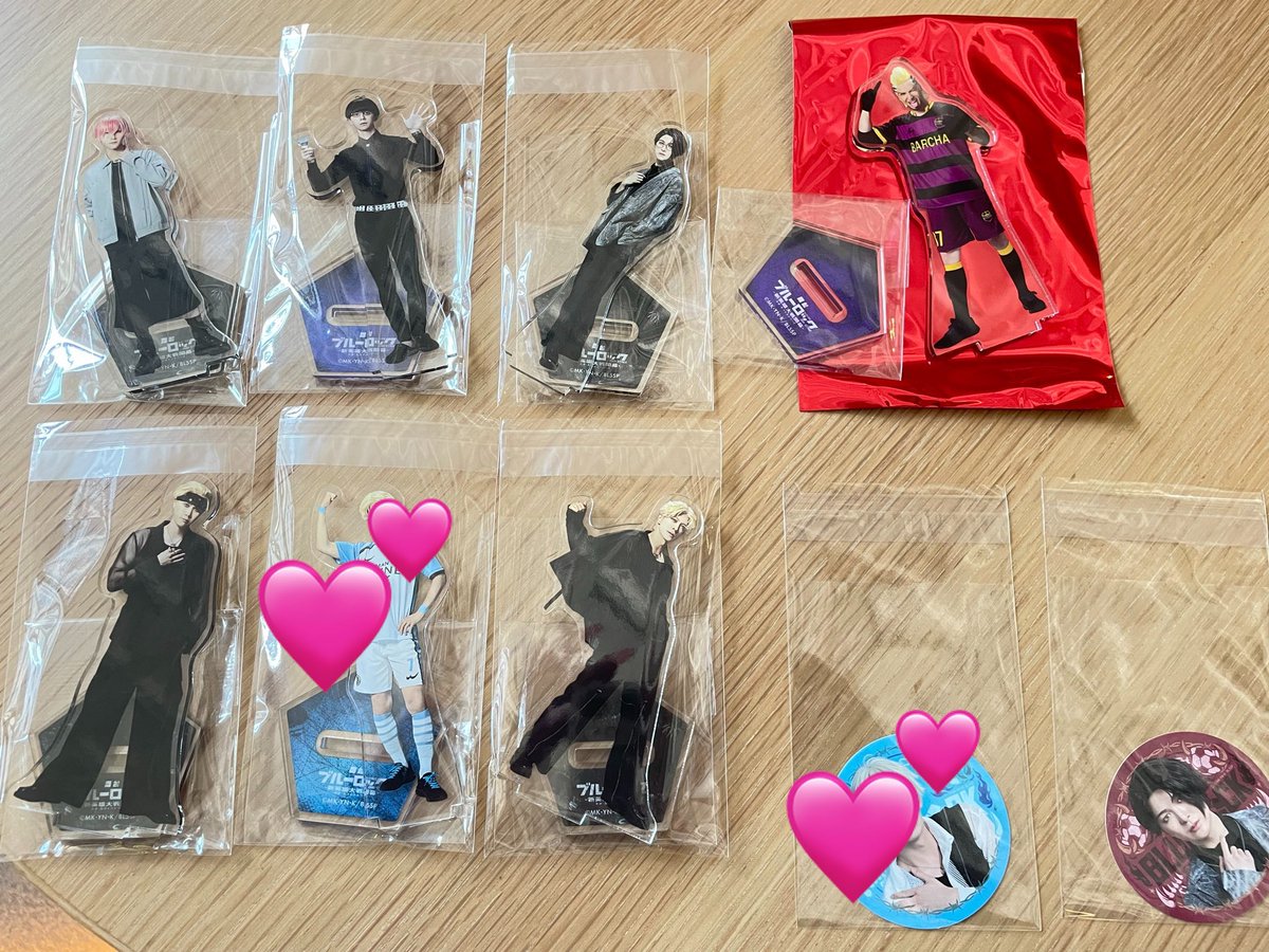 m6684124's tweet photo. 舞台 ブルーロック ブルステ アクスタ 購入特典 譲渡 交換

譲 ✨黒名 絵心 雪宮  ラビィーニョ ✨クリス スナッフィー
購入特典 雪宮 写真にはないですがカイザー

求 ✨以外500円 乙夜ユニ(✨以外との)
購入特典✨以外200円

✨纏めての方のみ
本日池袋交換
後日郵送

お気軽にお声掛けください https://t.co/lUjCi7QNdw