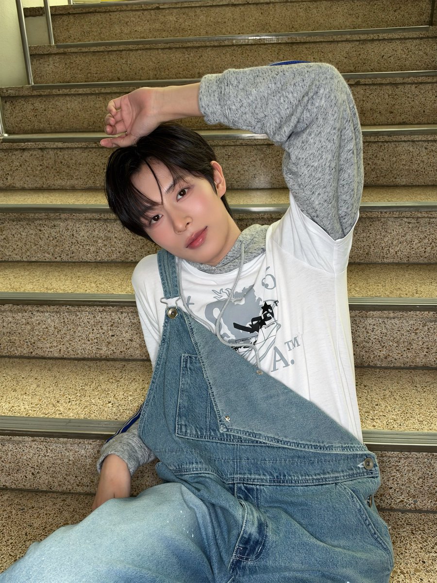 KO1KEYZofficial's tweet photo. [📸] 261009

KBS「 #MUSICBANK 」
감사합니다!

⚽️ #RYOGA
Detail ➡︎https://t.co/9FDkq6cOfJ

PV
🔗https://t.co/4xIBmFp1QE
Apple Music
🔗https://t.co/nt5gbOMgPp
Spotify
🔗https://t.co/pTP0S9St1f

#뮤직뱅크
#KO1KEYZ #코이키즈 https://t.co/ZeXXK3qrs1