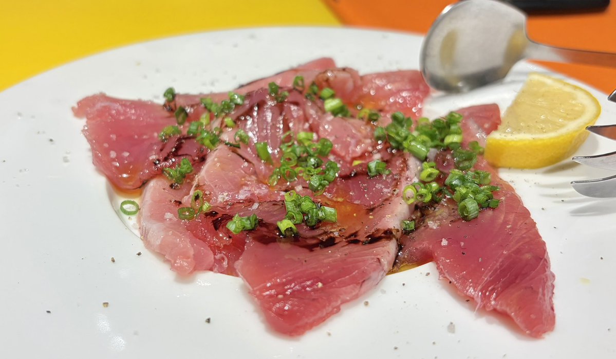 KAMDAM25's tweet photo. 🍽️オステリア アズーロ🍽️
（OSTERIA AZZURRO）

ついに再開したので
大マスターに挨拶がてら
豪華なディナーをいただきました🍖

お互い体に気をつけて
ずっとお店を続けられますように🎊
いきつけがなくなっちゃ
僕らが困っちゃいますからねー😏 https://t.co/MvSHRe4UC1