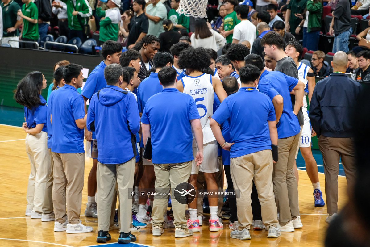 _mappyx's tweet photo. Laban Blue Eagles!! 💙🤍
For Coach Louie
For DA | RB
For the Ateneo Community
Win or lose, it’s the school we choose!!! https://t.co/5wF2UNzxbV