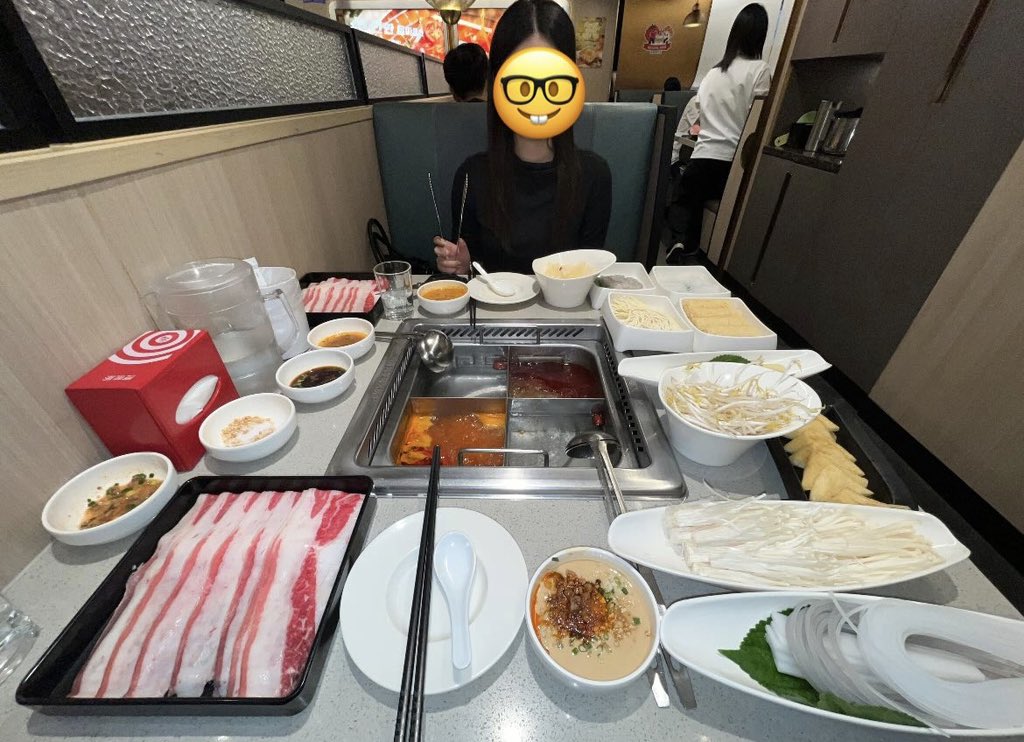 cheesemanduu's tweet photo. 버블냥포토트롭내놔 https://t.co/2avUy83RLG