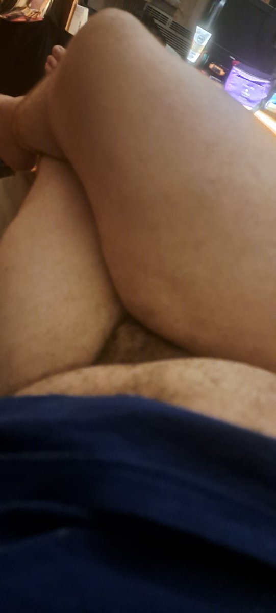 ItzyRock22's tweet photo. #ThickThighThursday (🔵☁️ saw first) https://t.co/7KwnayL5AB