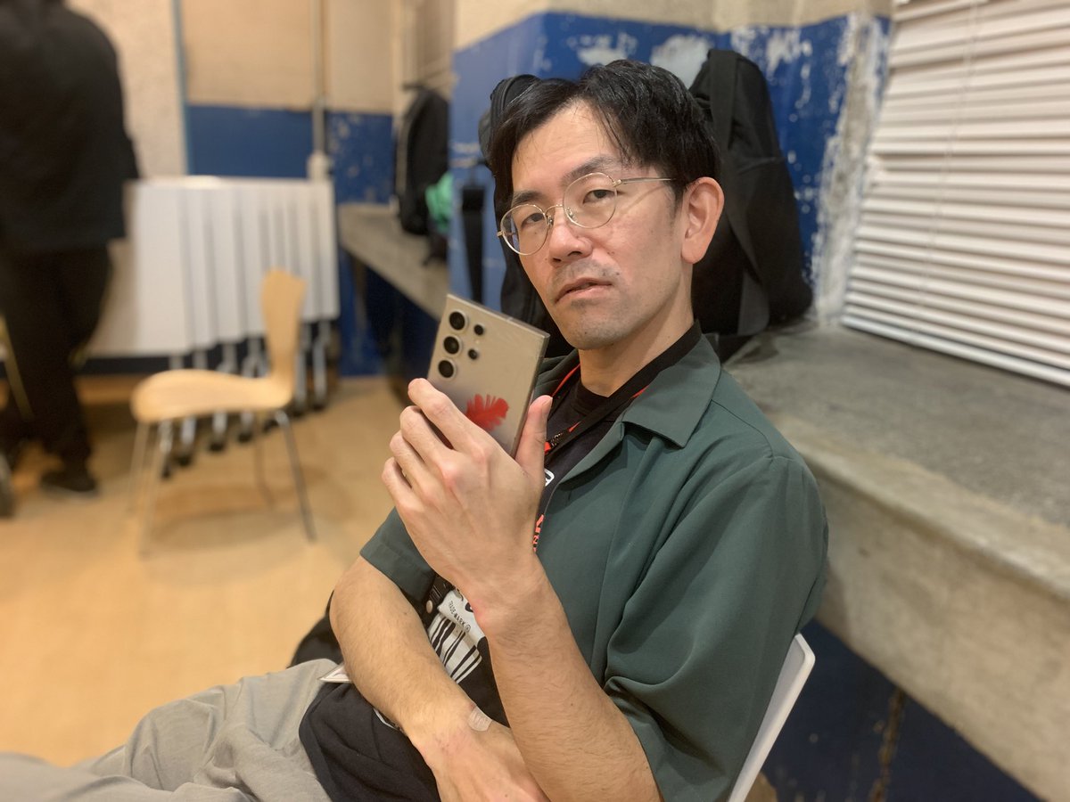 takuya_futamura's tweet photo. この後19時30分から歌舞伎町スパークルでアガリ！ステージあります！
わたくしふたむぅは脱毛に行ってきたので全身ツルツルで準備満タンです！
てっちゃんも滑舌の準備バッチリで
お待ちしております！ https://t.co/5KwROmVbUe