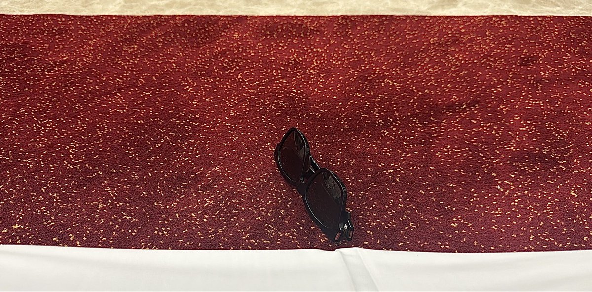 m6iir5's tweet photo. اللهم باعد بيني وبين يوم يحدث فيه ما لا استطيع تحمله ، وباعد بيني وبين قدرٍ يصعب علي تقبُله ، ربي اجعلني في عنايتك ، فلا يضرني بشر ، ولا يحزنني قدر " https://t.co/dkFB7zyScU