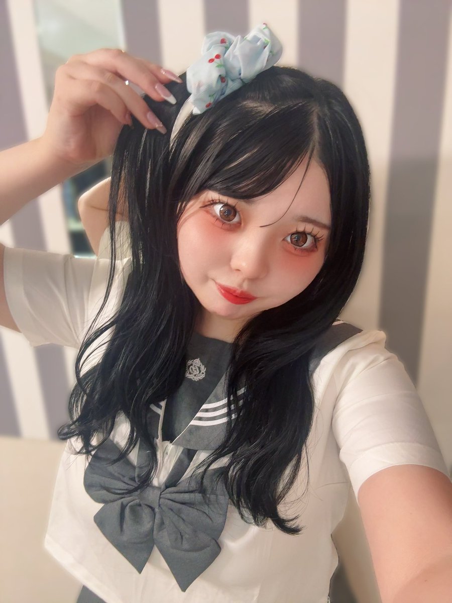 chimasan3's tweet photo. おきゅいんしてます.ᐟ.ᐟ

制服きてます.ᐟ.ᐟ.ᐟ.ᐟ23じまでいます

金曜日デスネ💙❣️ https://t.co/kRs6Txd7E6