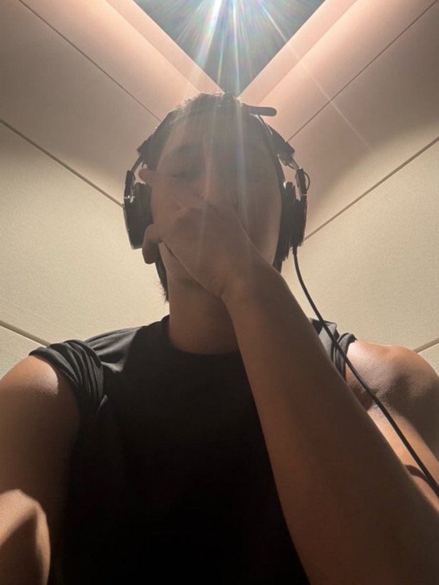 EXO_based tweet picture