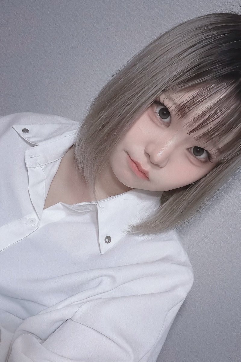 c_08pse's tweet photo. ピアス増えてく秋
 #自撮り界隈  #いいね返し https://t.co/KmSePDjVrV