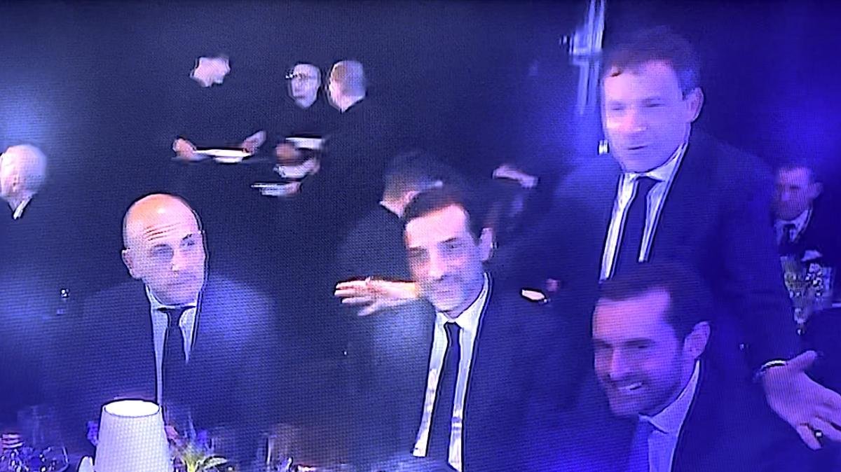 j_7ragon's tweet photo. @CalcioFinanza #Viglione quello intercettato che parlava per con del #Inter Il presidente #Malagò ha venduto la sua candidatura al vero padrone #Marotta #MarottaLeague @GiorgiaMeloni si ricordi questo, quando perderà elezioni https://t.co/Dz6fbSyB9j