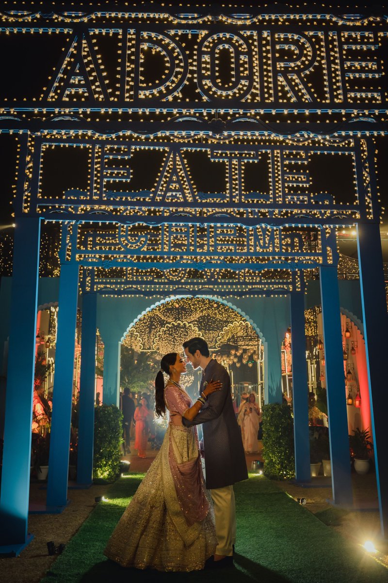 VOGUEIndia's tweet photo. 🔗:https://t.co/QPIVNgOpnU
#Throwback: Arushi Mehra and Miguel Villaquiran’s wedding was a riot of colours. https://t.co/d7cXeWrMdL
