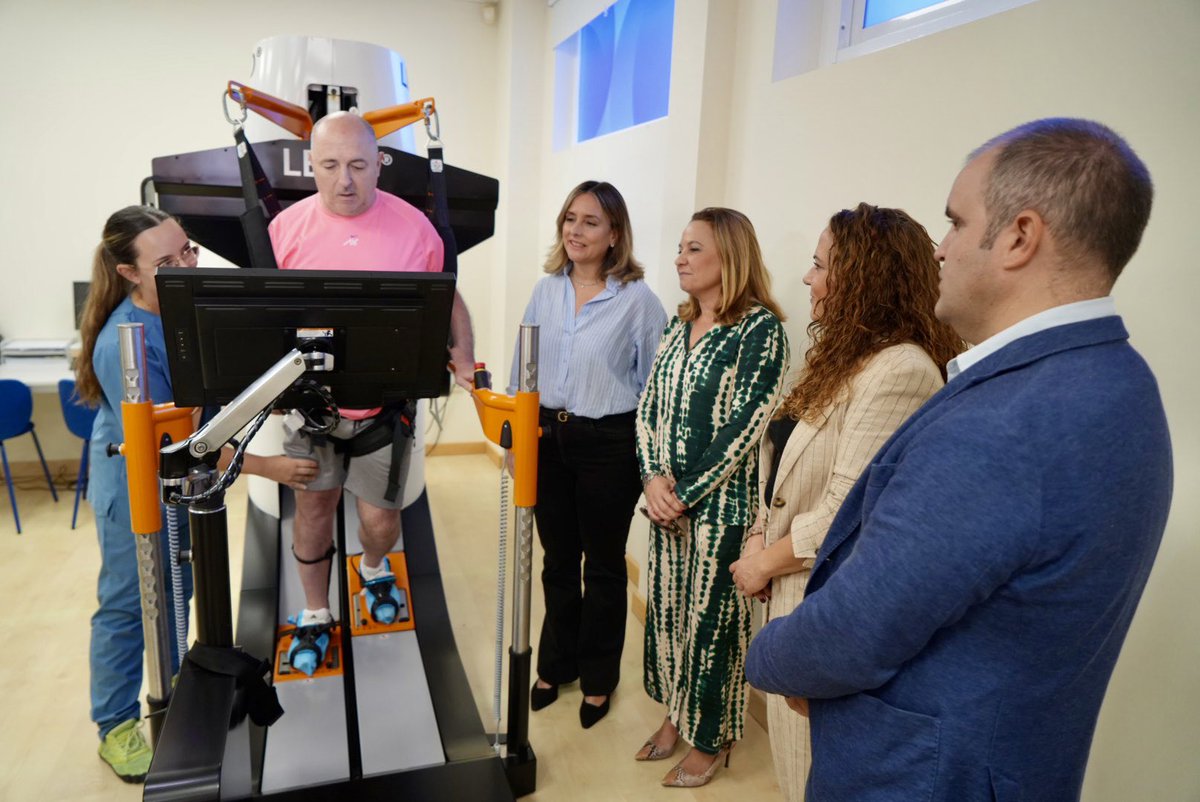 PolitSocialMur's tweet photo. Visitamos la Unidad de Robótica para la Rehabilitación de @FIntegraDigital 

La consejera @contxaruiz destacó la iniciativa de esta entidad, “que ha contribuido a ampliar los recursos especializados en la atención y la mejora de la calidad de vida de las personas con discapacidad para que puedan acceder a tratamientos más punteros”

🔗 https://t.co/hD9OaZDf9N