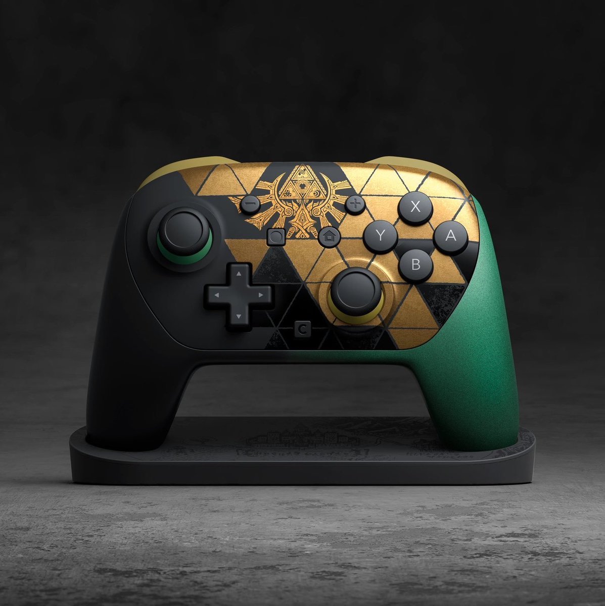 Silver_Switcher's tweet photo. Lovin the look of the new #Zelda Controller! https://t.co/yKLVdCNKvc