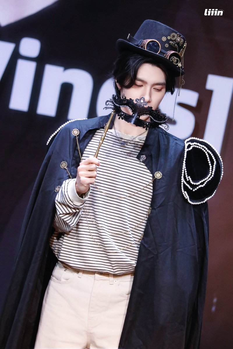 liiinliiin0330's tweet photo. 20261008 chengdu KMS

#黄冠亨 #wayv #Hendery #황관형 #ヘンドリー #헨드리 https://t.co/RUnZ7jUGlp