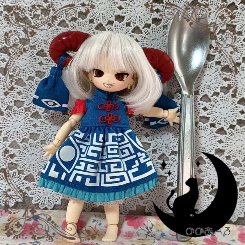 nnnonoa_ru's tweet photo. 1日１回定期宣伝失礼致します。
純狐ママと尤魔のドールちゃん達が日曜日までお家探し中になります🏠

同じくいっとーしんも持ち戻り販売がありますので気になる方は見ていただければ幸いです～🙏✨

https://t.co/4X0miP8VGZ https://t.co/W2Xl5xtDAq