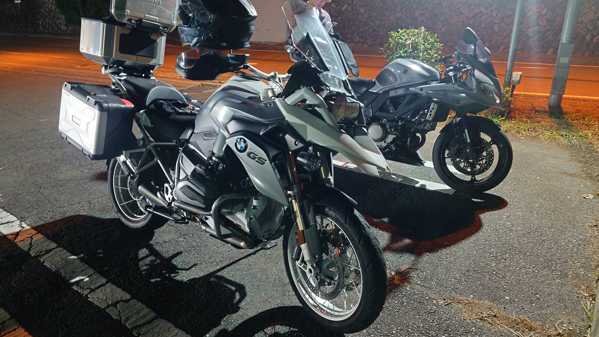 kk_sv650s's tweet photo. BMW買いますた https://t.co/C2pm1AGVEc