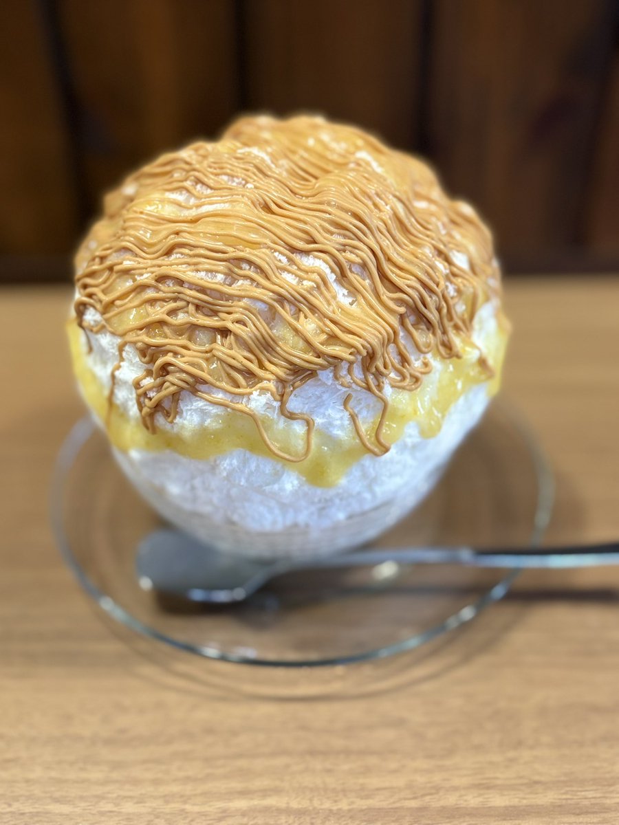 chige361's tweet photo. 葡萄とちょこっとラムレーズン、かぼちゃロイヤルミルクティーにラズベリーシロップ追加、レモンキャラメルだったかな？ https://t.co/BOG3RFhvMa