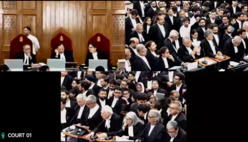 LawChakra's tweet photo. #BREAKING 
During the Delhi Jantar Mantar Protest hearing in Supreme Court today

Mic is turned off during the hearing.  

Sibal: Mics are off.  

Gopal Shankar: Why the mics are off switch it on !  

CJI: Yes yes.  #supremecourt https://t.co/LJVwyYdpeT