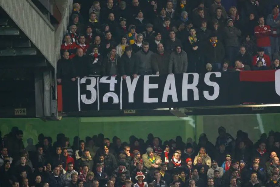 centredevils's tweet photo. 🚨🚨🌕| NEW: The Stretford End will display an updated version of the flag counting the years since Manchester City last won a trophy.

The flag first appeared in 2000, bearing the inscription “24 YEARS” — marking the time since City’s previous trophy, the League Cup in 1976. It was removed after City won the FA Cup in 2011, when the counter had reached “35 YEARS”.

The new version now reads “51 YEARS”, disregarding the trophies Man City have won since their takeover, following the PL's announcement that the club had been found guilty of breaches. 

[@AndyMitten]