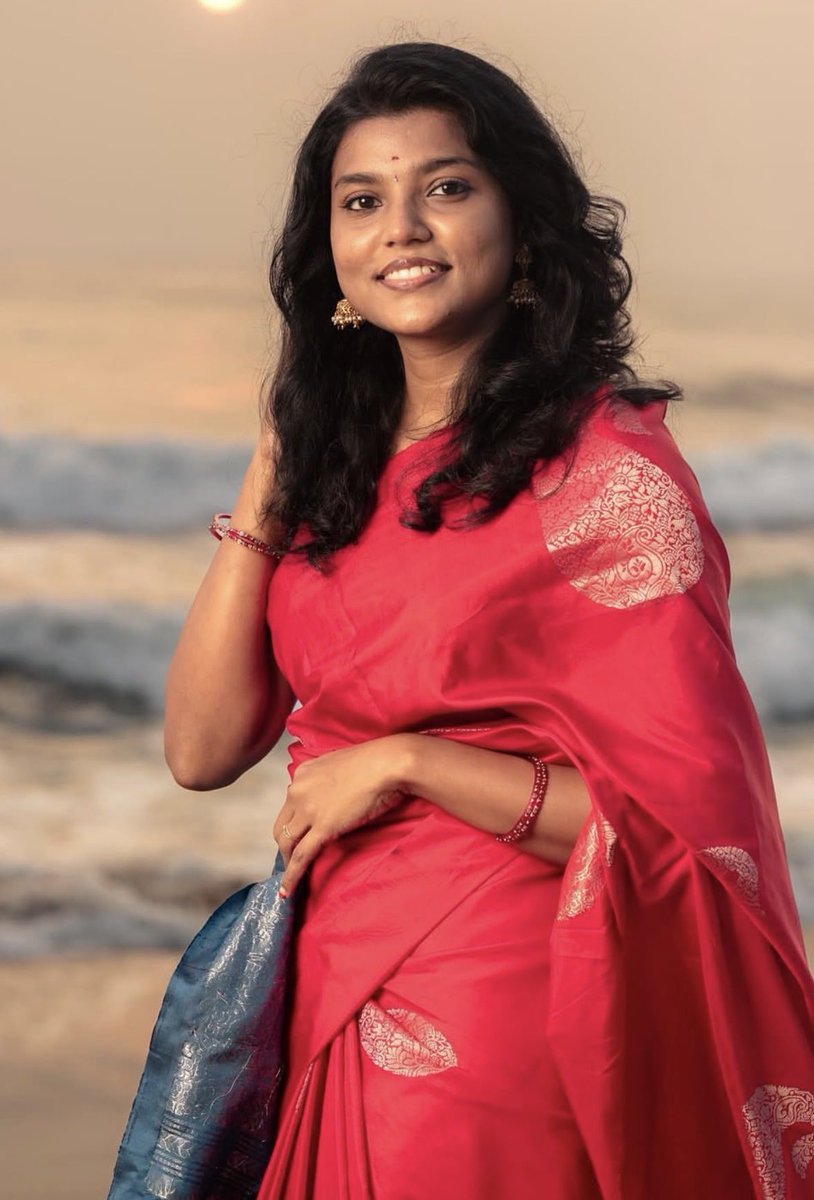 Mavrickrszb's tweet photo. Moonjila etchi thuppi smear panni chappu chappunu aranji kottaiya moonji fulla thechi mudiya pidichinde vaila iva etchi oluva gwak gwak panni naaradaikanum.. https://t.co/Go6pl2XoGO