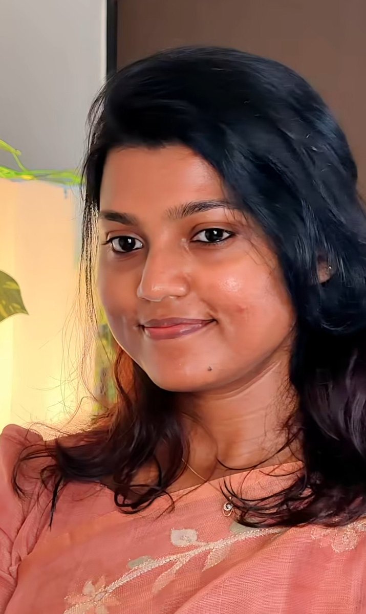Mavrickrszb's tweet photo. Moonjila etchi thuppi smear panni chappu chappunu aranji kottaiya moonji fulla thechi mudiya pidichinde vaila iva etchi oluva gwak gwak panni naaradaikanum.. https://t.co/Go6pl2XoGO