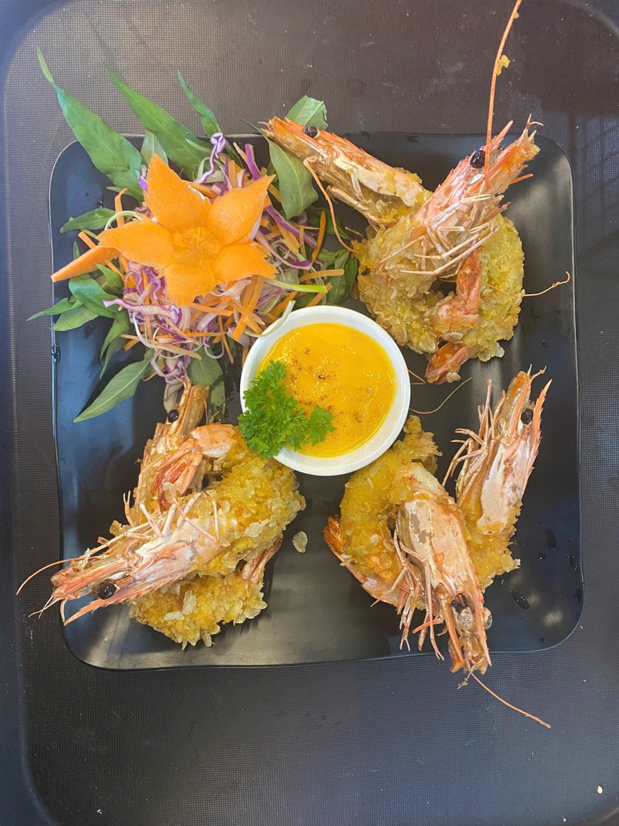 RyVn290969's tweet photo. If you have the opportunity to travel to Vietnam, please visit Nha Trang City and enjoy fresh seafood prepared with our signature cheese and garlic butter sauces. Thank you for your interest.🥰 https://t.co/wWeQfLl206