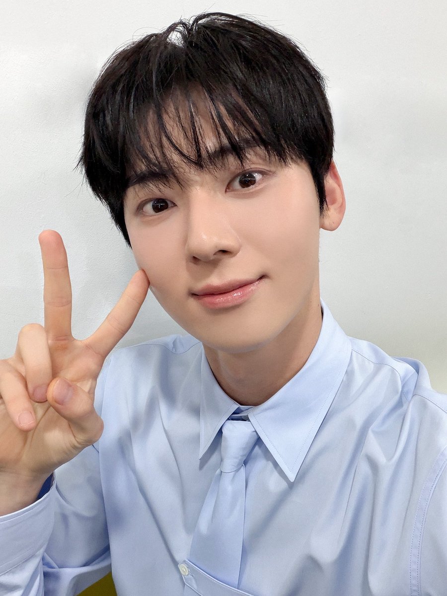 MINHYUN_PLEDIS's tweet photo. [#Moment_H] 📸
261009 뮤직뱅크

#황민현 #HWANGMINHYUN
#OUR https://t.co/xQXLSpQ2Yt