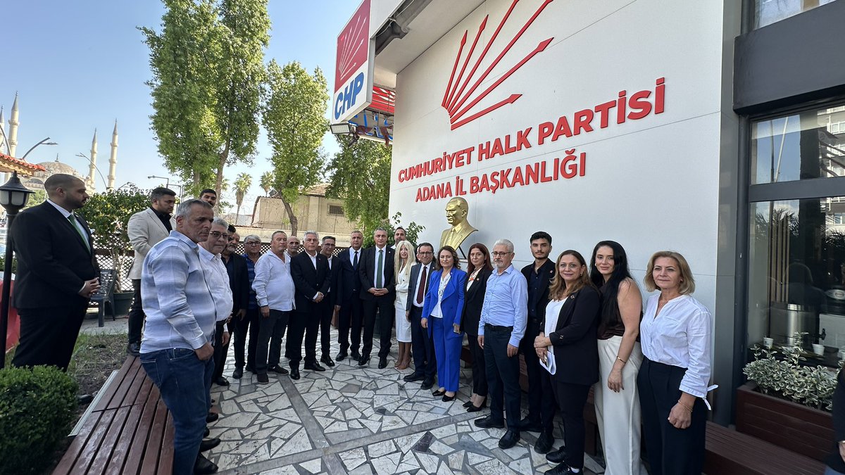 muzeyyensevkin's tweet photo. Parti Sözcümüz ve Genel Başkan Yardımcımız Sayın Müslim Sarı, İl Başkanımız Sayın Orhan Bayram, kadın ve gençlik kollarımız, ilçe başkanlarımız ve partili yol arkadaşlarımızla birlikte gündeme dair basın açıklamamızı gerçekleştirdik.

Ülkemizin ve kentimizin sorunlarına dair görüşlerimizi kamuoyuyla paylaştık.

Katılım sağlayan tüm örgütümüze ve basın mensuplarına teşekkür ederim.