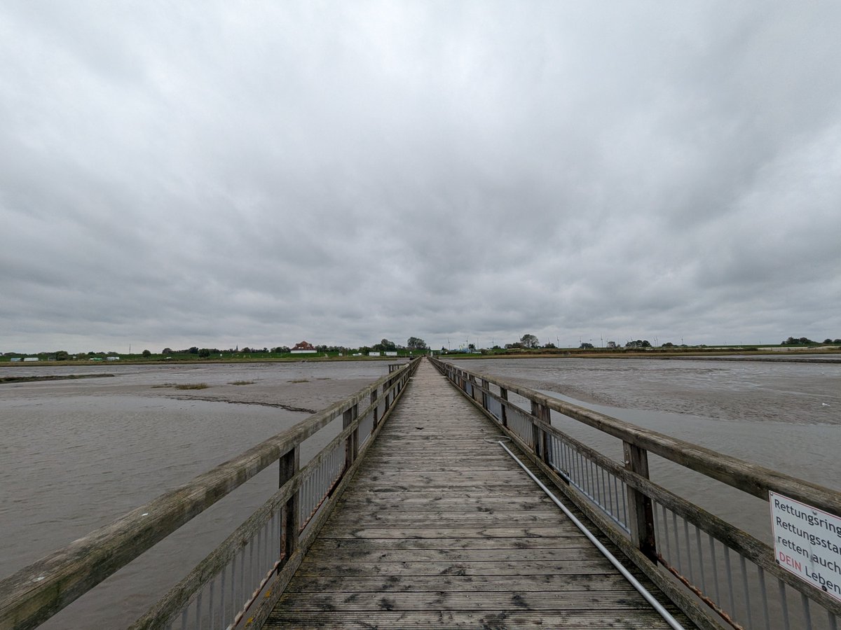 Nordwestroute's tweet photo. Moin aus Butjadingen.. #Fedderwardersiel #butjadingen #nordsee #wesermarsch #Burhave #tossens #eckwarderhörne #Ruhwarden https://t.co/i6hrdZXgBz