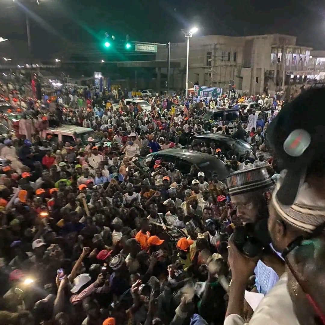 _bint__'s tweet photo. SHINKAFI FLAGS OFF ZAMFARA GOVERNORSHIP CAMPAIGN, VOWS TO RESTORE SECURITY, JUSTICE AND PEOPLE-CENTRED GOVERNANCE

Hon. Bilyaminu Yusuf Shinkafi has officially flagged off his campaign for the office of Governor of Zamfara State, receiving a massive welcome from residents who https://t.co/IEkLdDXHwU