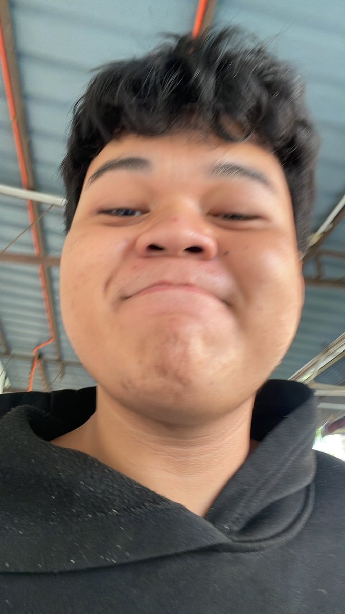 Zack__bee's tweet photo. Rambut dah mcm bulu jamb*t😅 https://t.co/7pjtFCNTq4