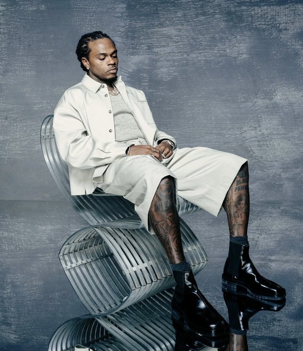 GunnaCentrall's tweet photo. Gunna has officially parted ways with former label YSL after spending more than 10+ years signed to the label.

End of an era⏳ https://t.co/BHsEsq7Zws