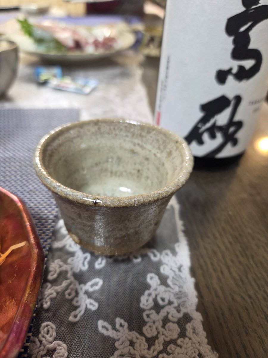 shaft1123's tweet photo. 高砂と小十の斑唐津で鮎納め。
今夏の鮎の恵みに感謝しながら敢えて逆向きで焼いた鮎で食べ納めをする地元の風習。 https://t.co/X9q74bXXyx