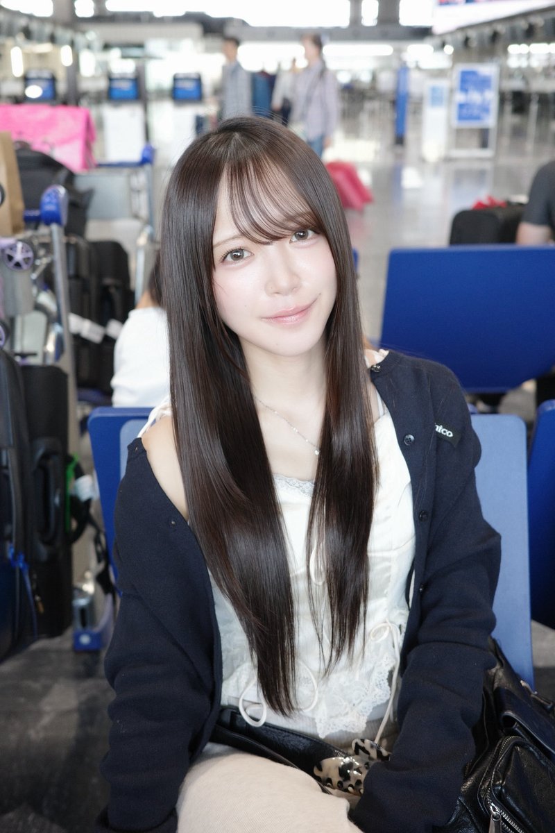 tanda_hazuki's tweet photo. ✈️ https://t.co/mlcLxiLsID