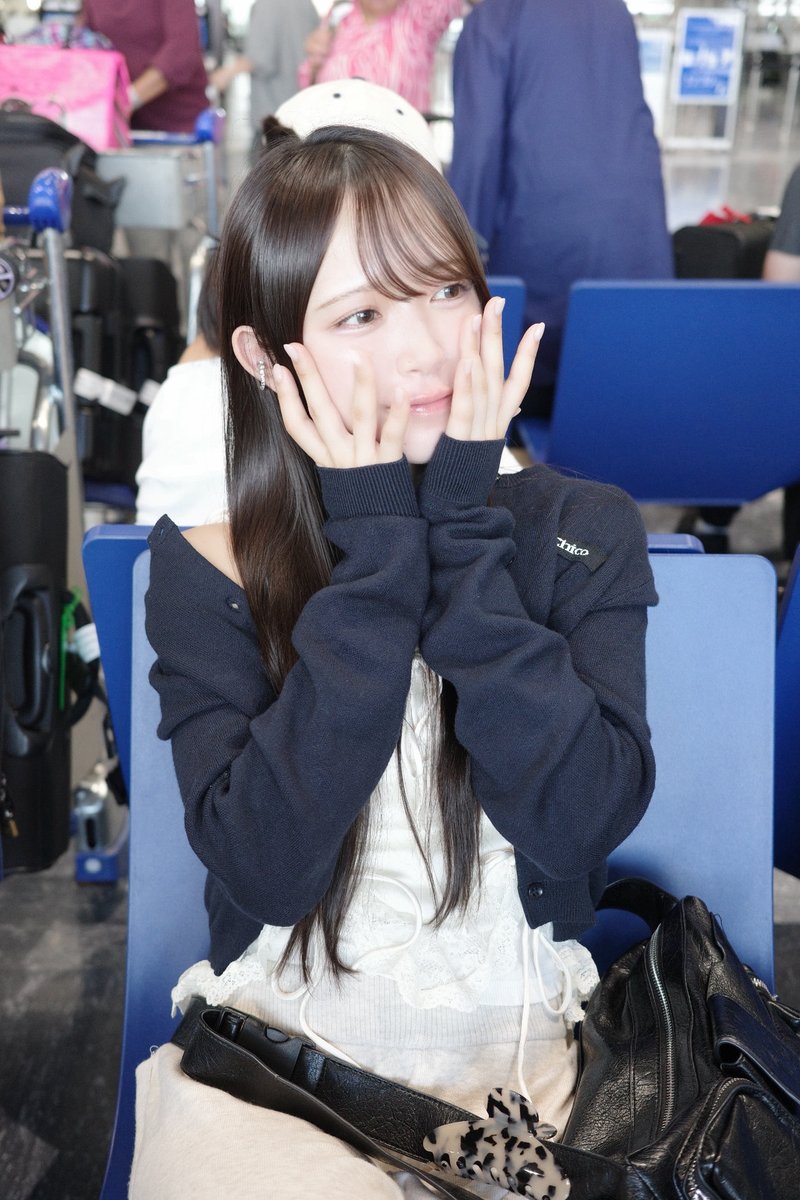 tanda_hazuki's tweet photo. ✈️ https://t.co/mlcLxiLsID