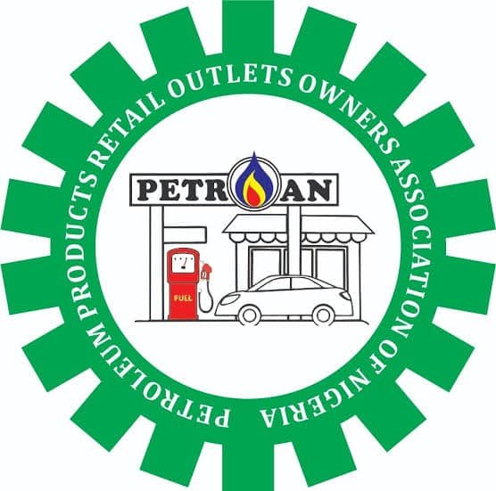 AdvocateTimes's tweet photo. PETROAN seeks 30% fuel allocation for memebers as FG announces 30-day price discount.
https://t.co/AfOxeqW1Lz https://t.co/gCxNcNDwZn