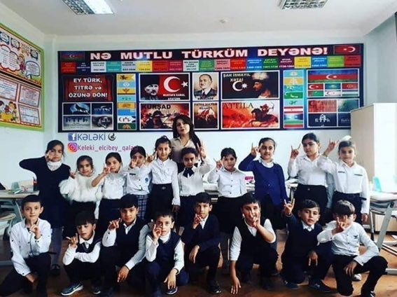 TurkWolf888's tweet photo. 🇦🇿A School in Azerbaijan.

Pan-Turkism lives on through our next generation. 

I am so proud. https://t.co/ItAghKU82I