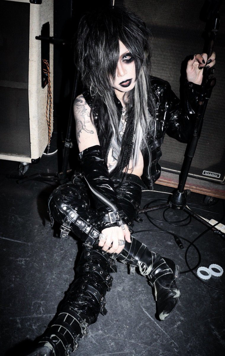 Deathpair_kiki's tweet photo. 10月8日

君らが
俺を失った日 https://t.co/QjbnJXkZpU