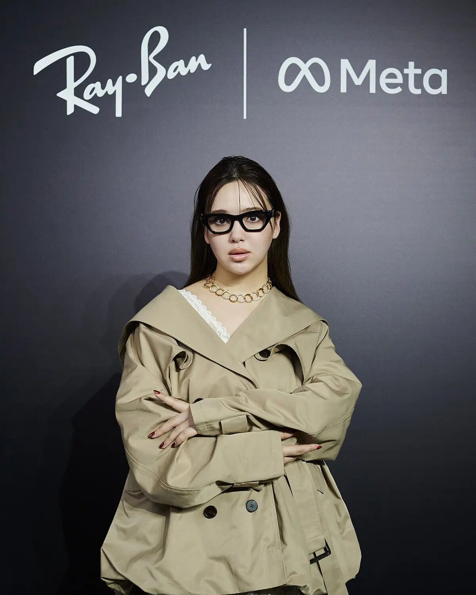 NumeroTOKYO's tweet photo. AI搭載スマートグラス「レイバン メタ」の最新モデルが登場！ 体験イベントには Travis Japanの松田元太や藤田ニコル、THE RAMPAGEの長谷川慎、龍らが来場した。
https://t.co/fWFyJmjpRi

#RayBanMeta #TravisJapan #松田元太 #藤田ニコル #THERAMPAGE #長谷川慎 #龍 https://t.co/g4gpntyHqt
