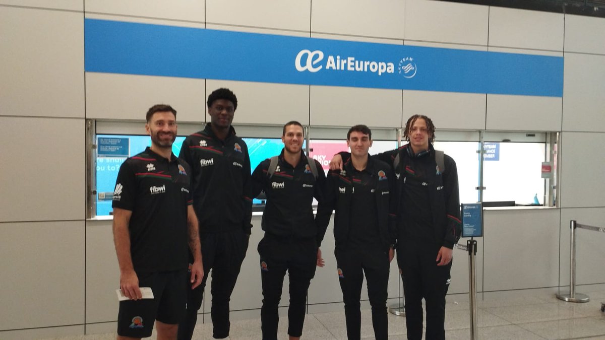 BahiaSanAgustin's tweet photo. 𝐋𝐀 𝐏𝐑𝐄𝐕𝐈𝐀🏀🏀

Viajamos de la mano de @AirEuropa  rumbo a Oviedo para enfrentarnos mañana al @oviedocb en busca de la primera victoria del curso

📰 Noticia completa: https://t.co/Segu14immT

📹 Rueda de prensa previa: https://t.co/L9ho8wklyq

#JuntsEnAquestCamí https://t.co/QoN5U2MNf6