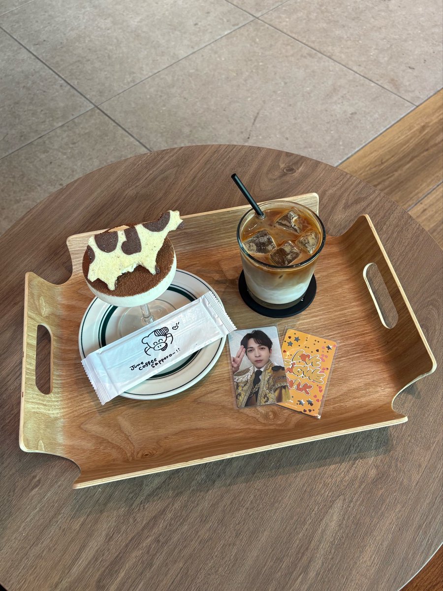usa_kro's tweet photo. 本日のお出かけ✩.*˚
#MILK  #吉田仁人 https://t.co/mCkq4S80BA