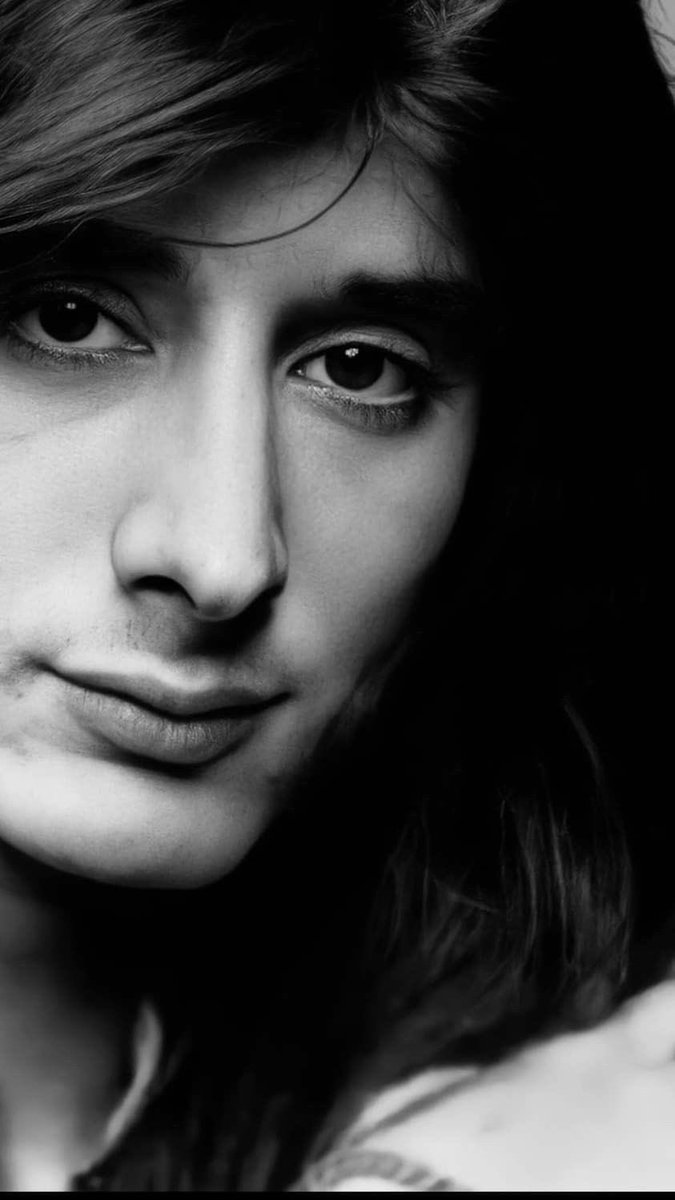 EbbAndFlow731's tweet photo. @Stevegasuki Steve Perry, yesterday, today, always! ❤️🎶🎤✨ https://t.co/lcrkTGb0Gn